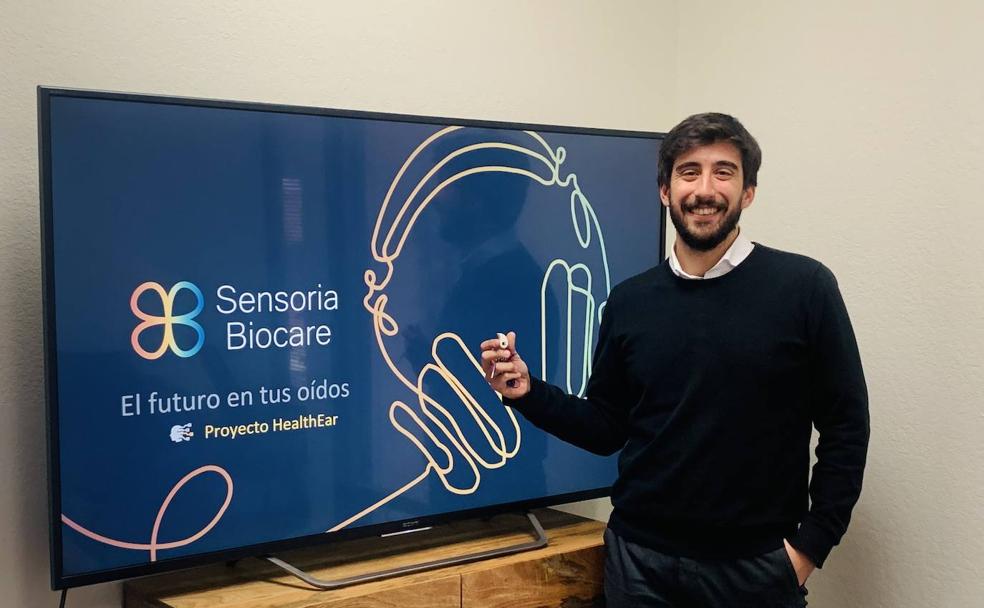 Javier Silva, CEO de Sensoria Biocare, crea un auricular que detecta problemas auditivos